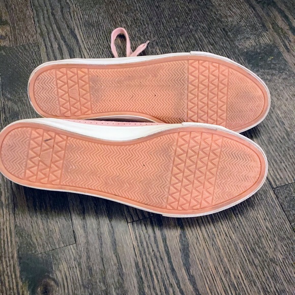 Universal Threads shoes - Picture 2 of 3